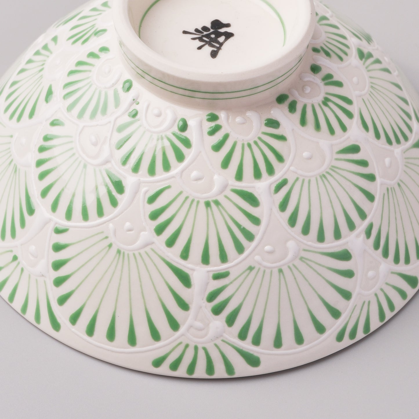 Hasami Ware Icchin Large Rice Bowl 13.5cm - Sen (Fan Shaped)