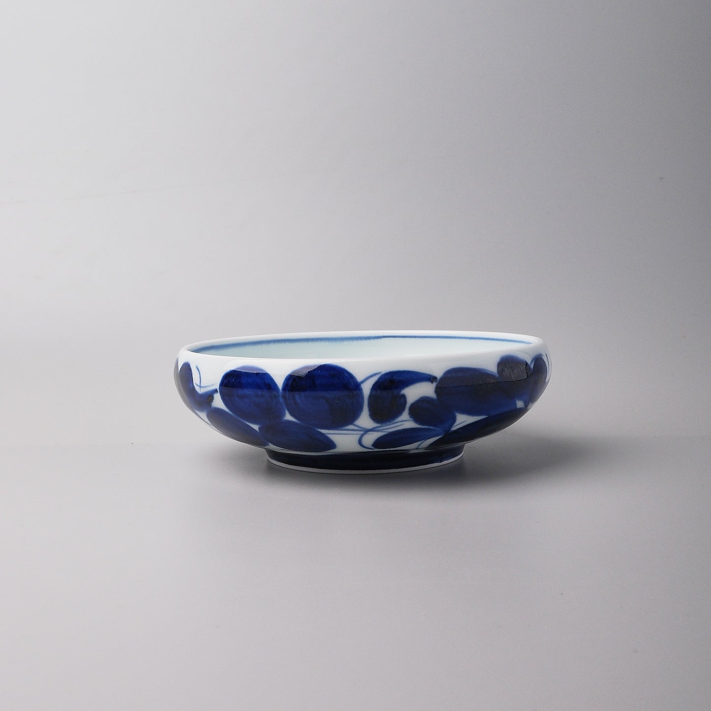 Hasami Ware Shallow Bowl 15.5cm - Blue Floral