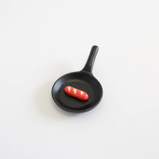 Ihoshiro Chopstick Rest - Frying Pan with Sausage