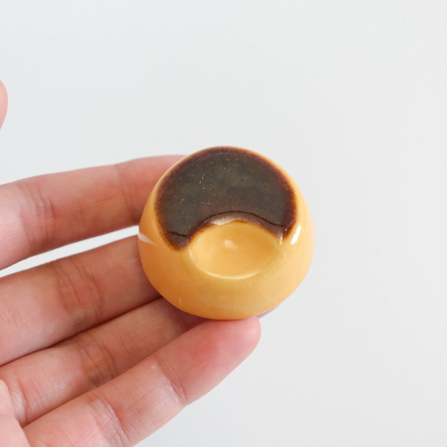 Ihoshiro Chopstick Rest - Custard Pudding