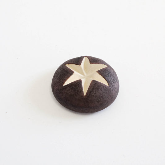 Ihoshiro Chopstick Rest - Shiitake Mushroom