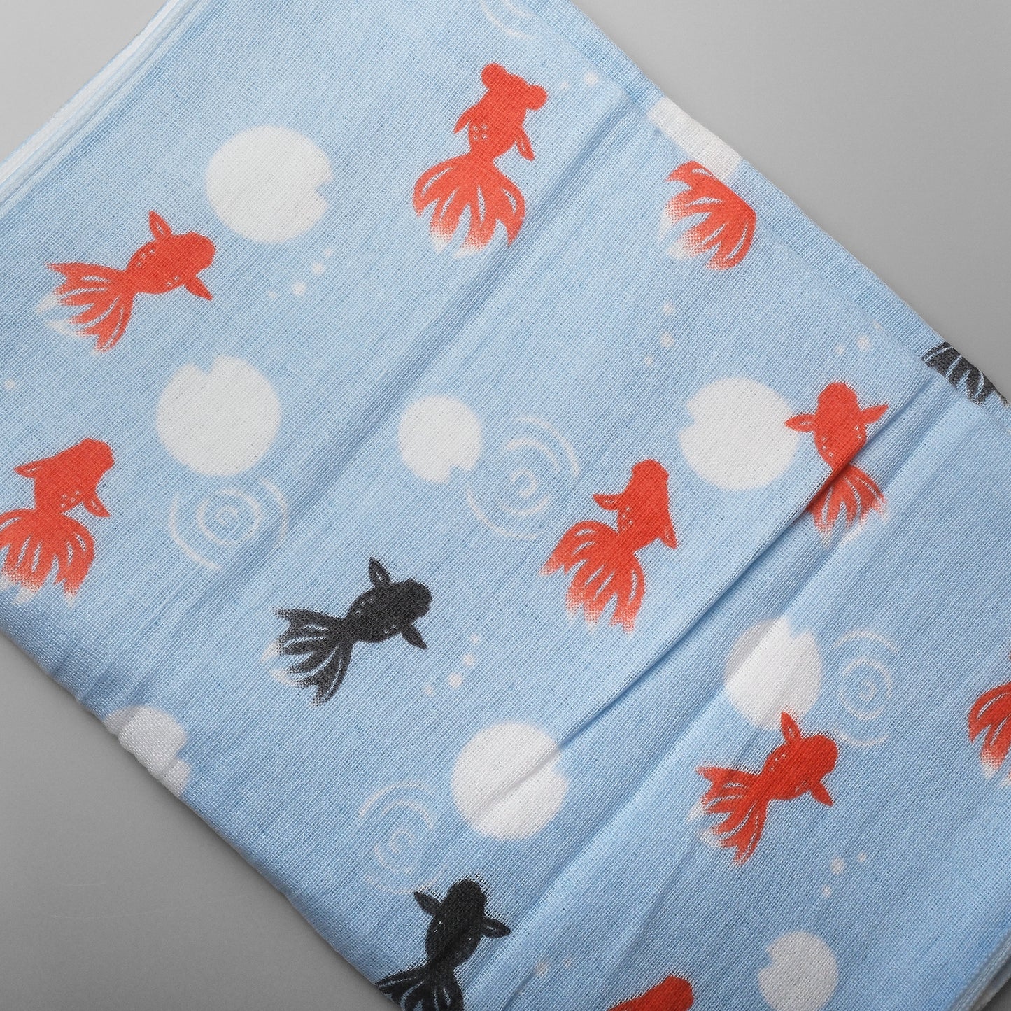 Imabari Gauze Face Towel - Carefree Goldfish