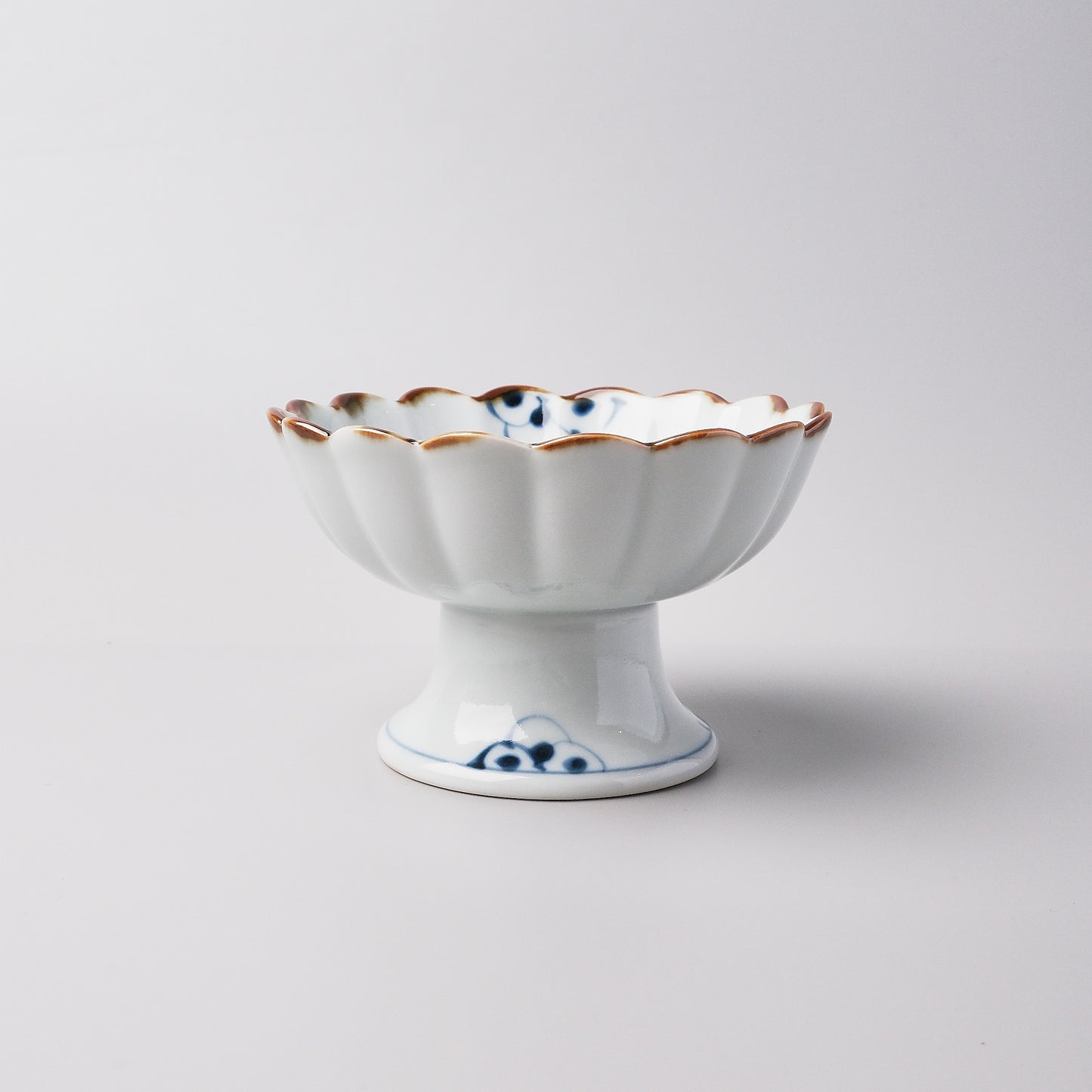 Imari Ware Dessert High Stand Bowl 11cm - Chrysanthemum