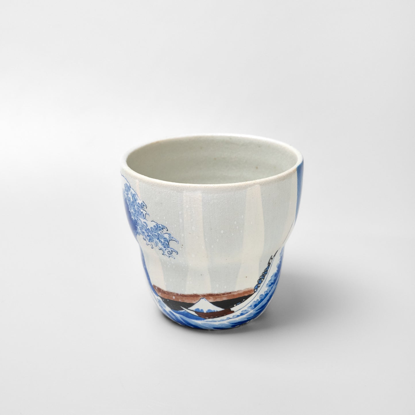 Kutani Ware Yunomi Tea Cup - Great Wave Kanagawa (Tapered)