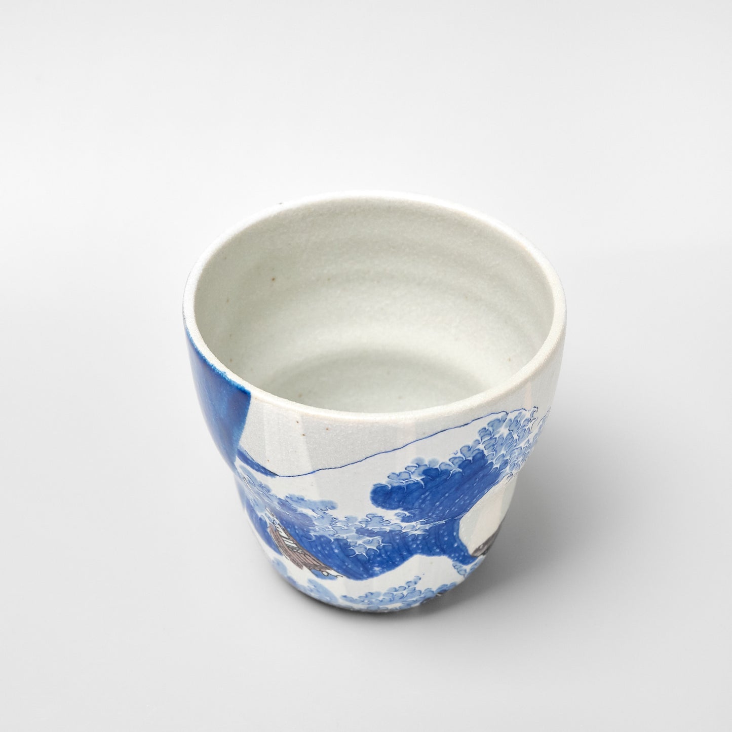 Kutani Ware Yunomi Tea Cup - Great Wave Kanagawa (Tapered)