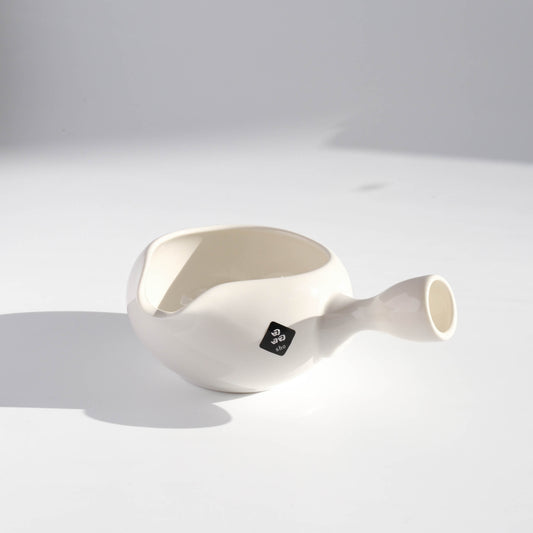 Yuzamashi Matcha Bowl - White Gloss by Shoko-en