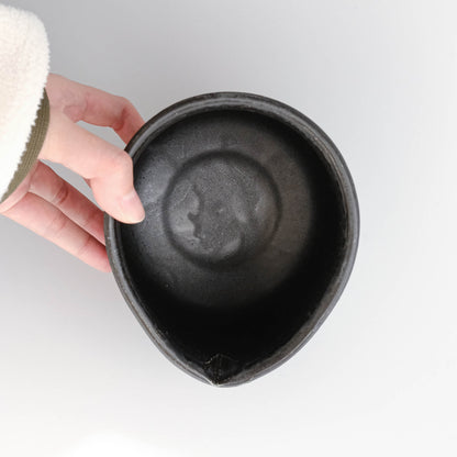 Matcha Bowl with Spout (Large) - Black Kuro