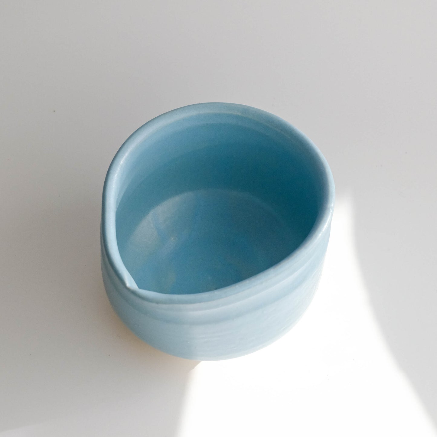 Matcha Bowl with Spout (Large) - Sky Blue