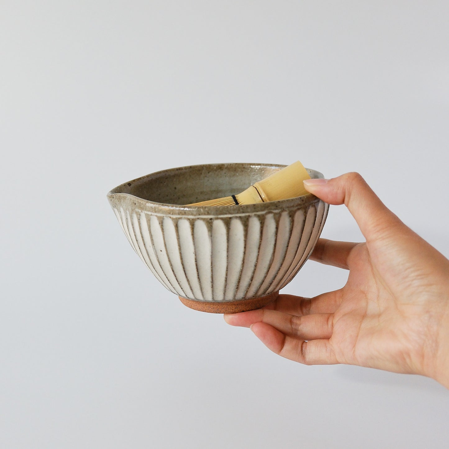 Matcha Bowl with Spout - Carved Kohiki by Masamura