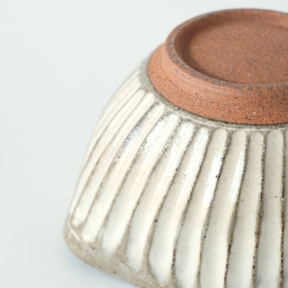 Matcha Bowl with Spout - Carved Kohiki by Masamura