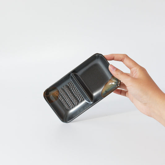Condiment Sauce Dish with Grater - Black Iron