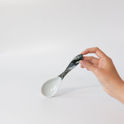 Ramen Noodle Large Spoon 17.5cm - Black Shiranami Whale