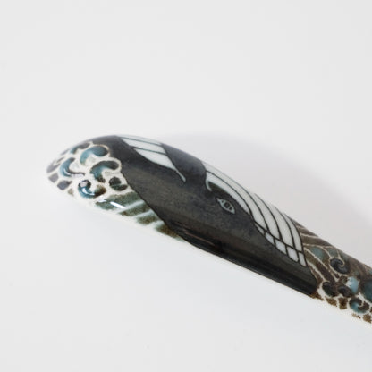 Ramen Noodle Large Spoon 17.5cm - Black Shiranami Whale