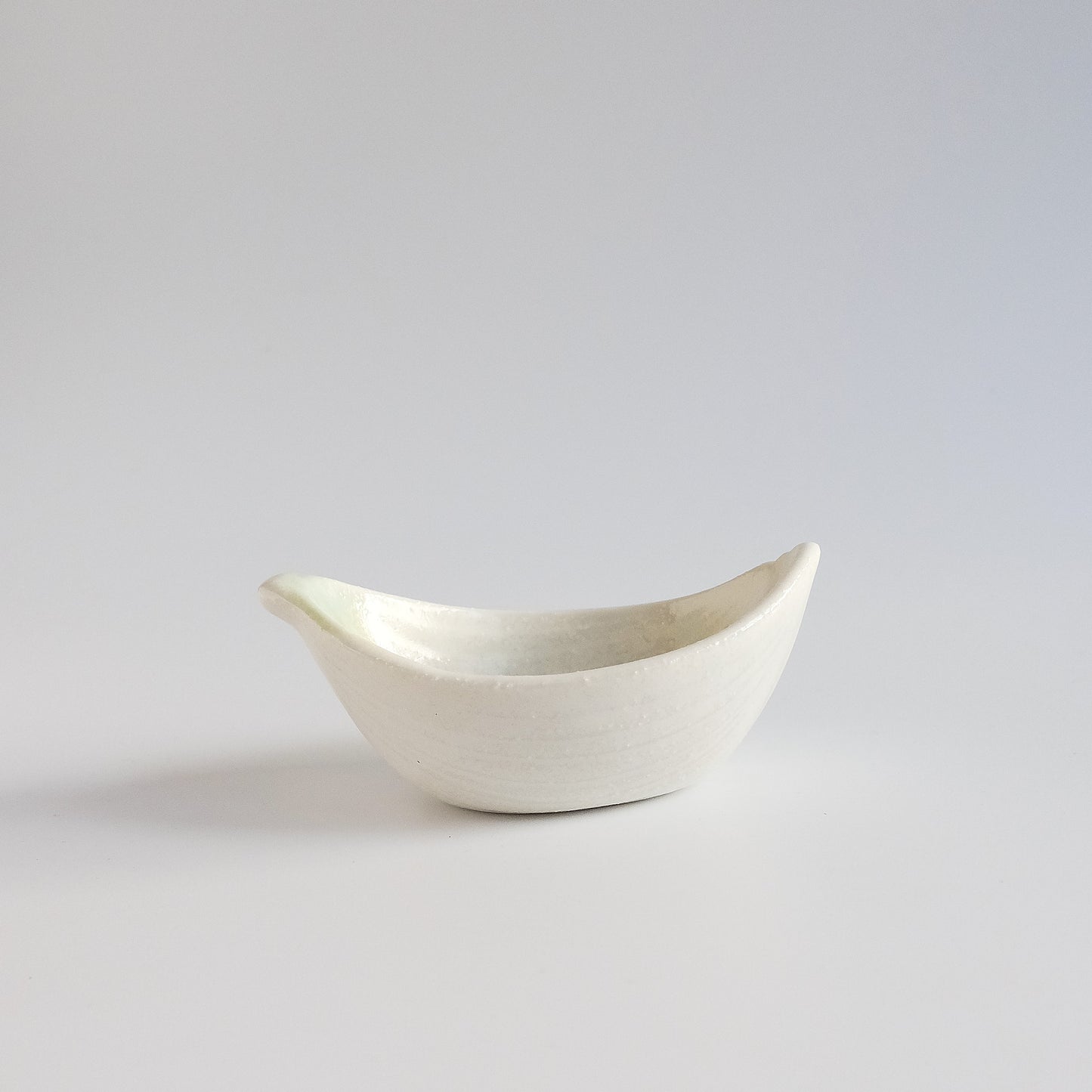 Leaf Shaped Petit Sauce Dish - Beige / Brown
