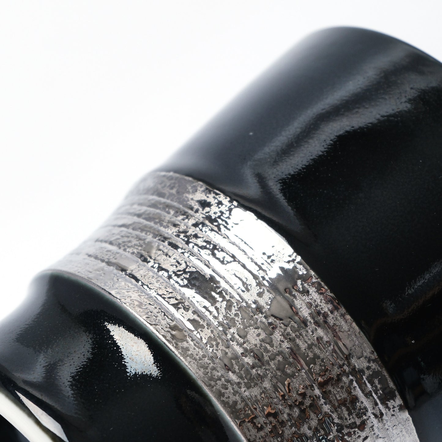 Wazan Wabi Hasami Ware Japanese Whisky Cup – Black & Silver