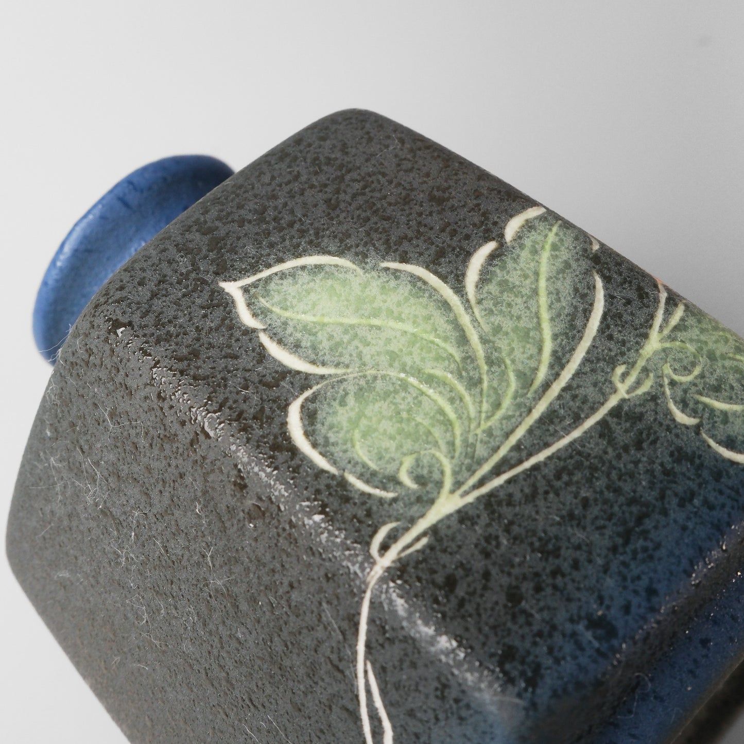 Yakishime Arita Ware Hexagonal Bud Vase - Golden Bloom