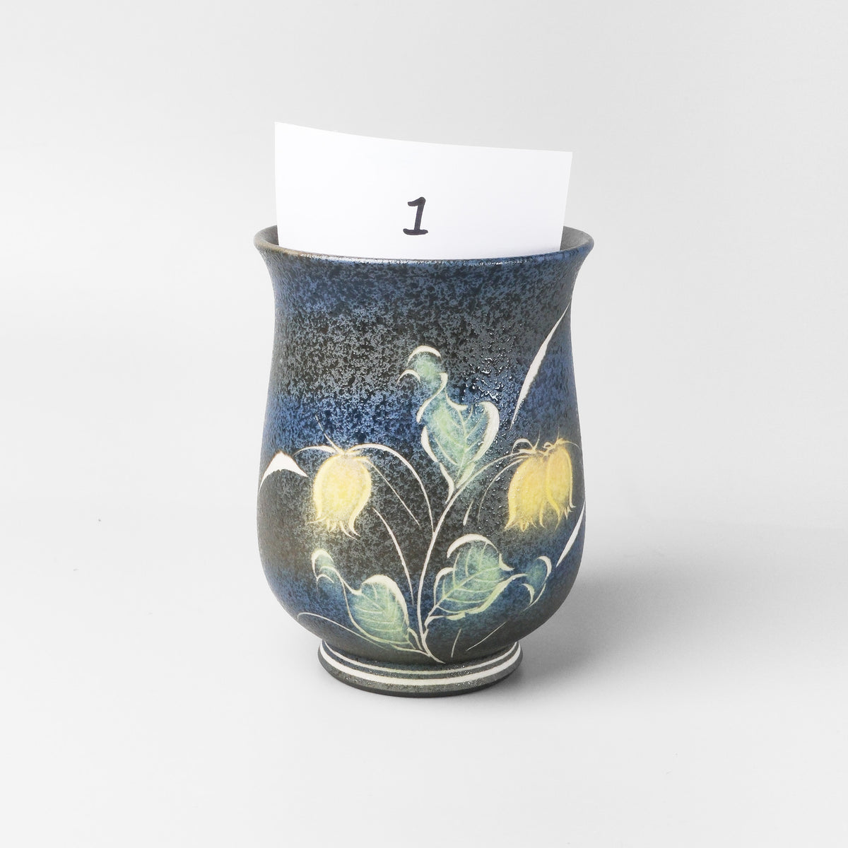 Yakishime Japanese Yunomi Teacup - Bell-shaped Clematis (Large)